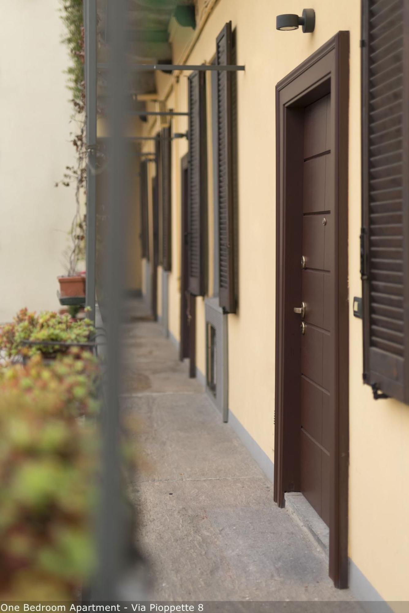 Brera Apartments In Porta Ticinese Milan Exterior photo